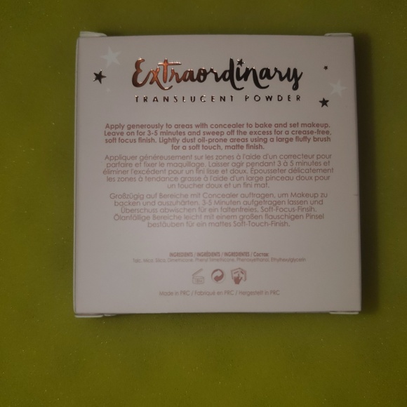 Ciate Extraordinary Translucent Powder - Picture 3 of 3